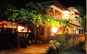 La Saman Villa  4*